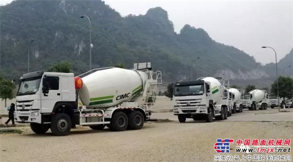 凌宇刮起海外風(fēng)，20臺(tái)攪拌車(chē)“涌向”東南亞