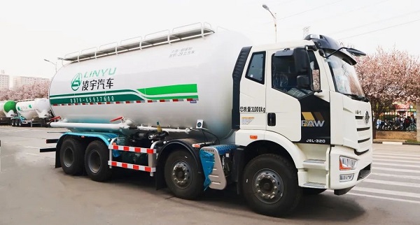 凌宇干混砂漿車的特點都有什么？